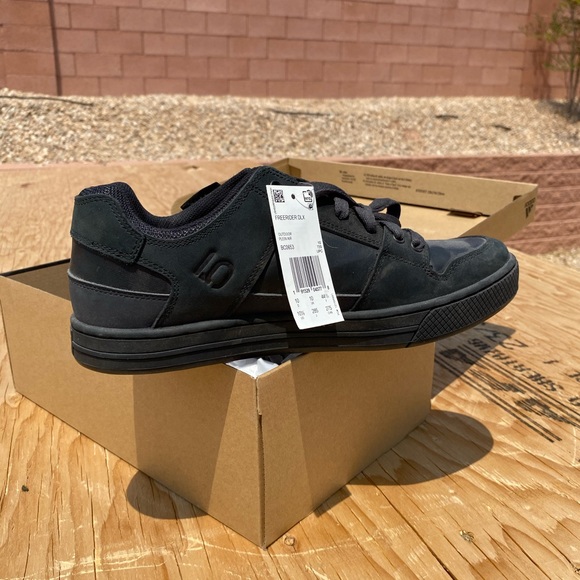 FiveTen Freerider DLX - Picture 5 of 6